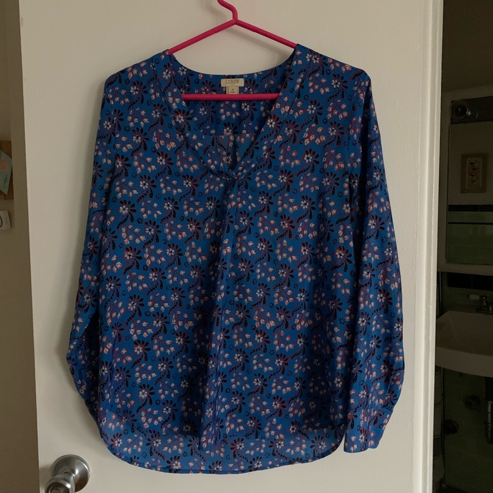 Patterned long sleeve